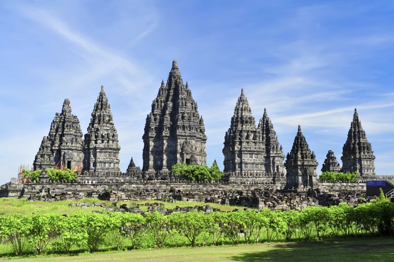 Matin : trésors de Yogyakarta - apres midi Prambanan et les grandes plaines